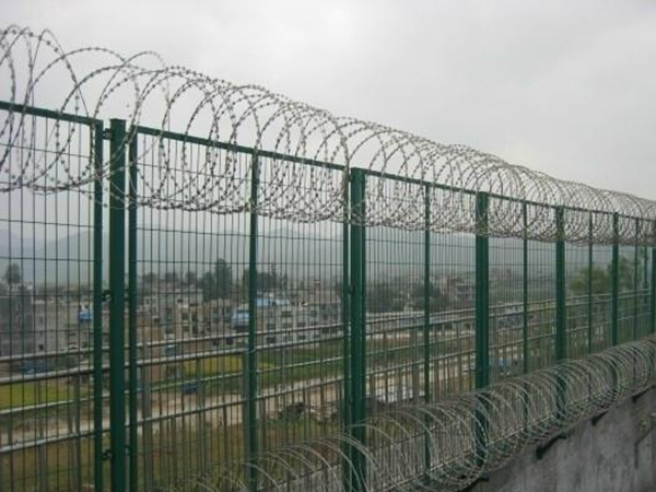 監(jiān)獄圍網(wǎng)圖片3 監(jiān)獄圍網(wǎng)圖片3