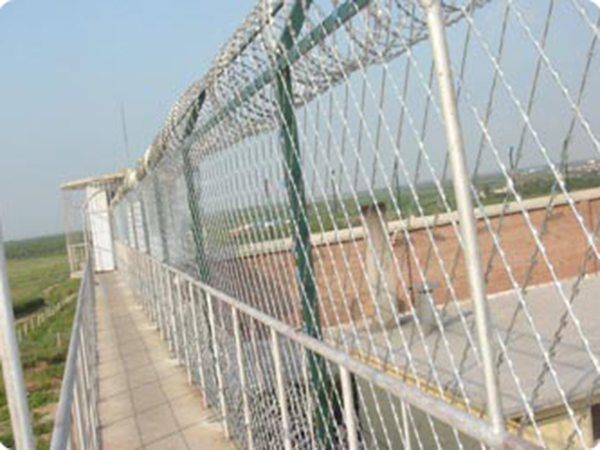 監(jiān)獄防護(hù)欄圖片4 監(jiān)獄防護(hù)欄圖片4