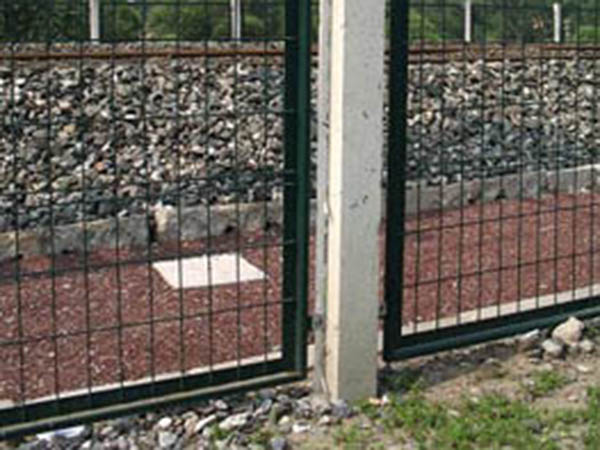 鐵路防護(hù)欄圖片2