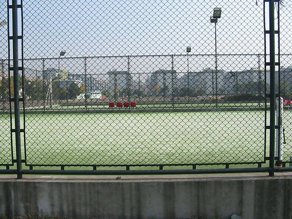 足球場(chǎng)圍網(wǎng)圖片3 足球場(chǎng)圍網(wǎng)圖片3