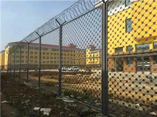 延吉世紀花園小區(qū)防攀爬圍墻護欄網(wǎng)圖片2 延吉世紀花園小區(qū)防攀爬圍墻護欄網(wǎng)圖片2