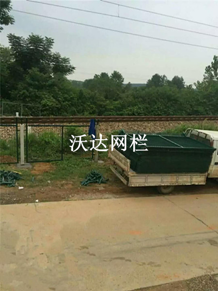 赤峰滬昆鐵路貴州段防護柵欄護欄網項目圖片3 赤峰滬昆鐵路貴州段防護柵欄護欄網項目圖片3