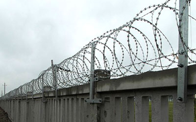 鐵路線(xiàn)路刺絲滾籠2012(8001) 鐵路線(xiàn)路刺絲滾籠2012(8001)