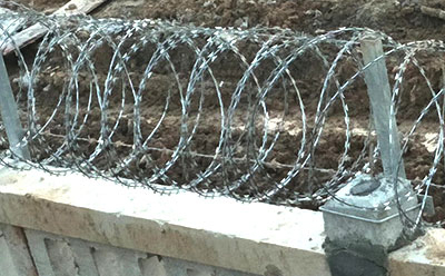 鐵路線(xiàn)路刺絲滾籠2012(8001) 鐵路線(xiàn)路刺絲滾籠2012(8001)