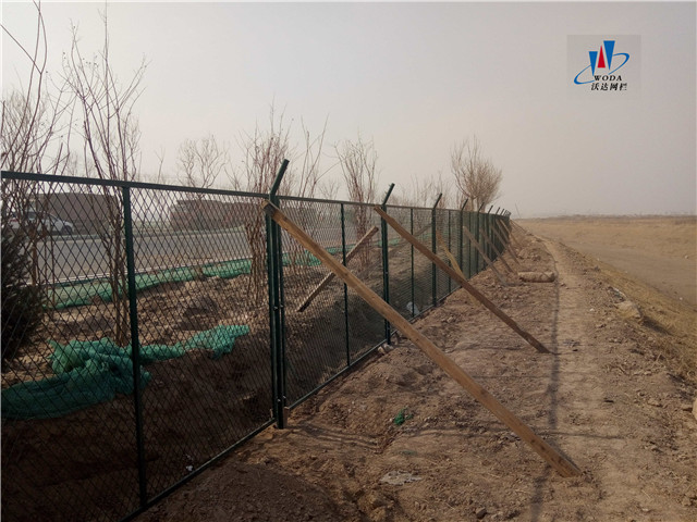 北京大興機場附近河道護(hù)欄網(wǎng)案例圖片7