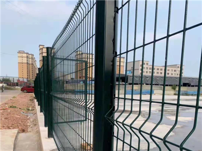 桃型柱護(hù)欄網(wǎng)