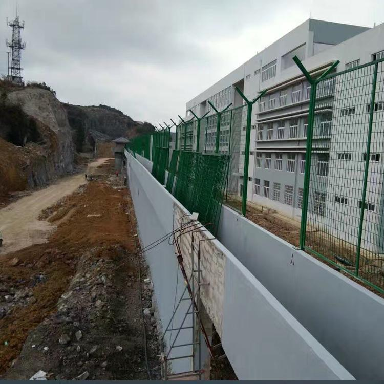 監(jiān)獄圍網(wǎng)圖片7 監(jiān)獄圍網(wǎng)圖片7